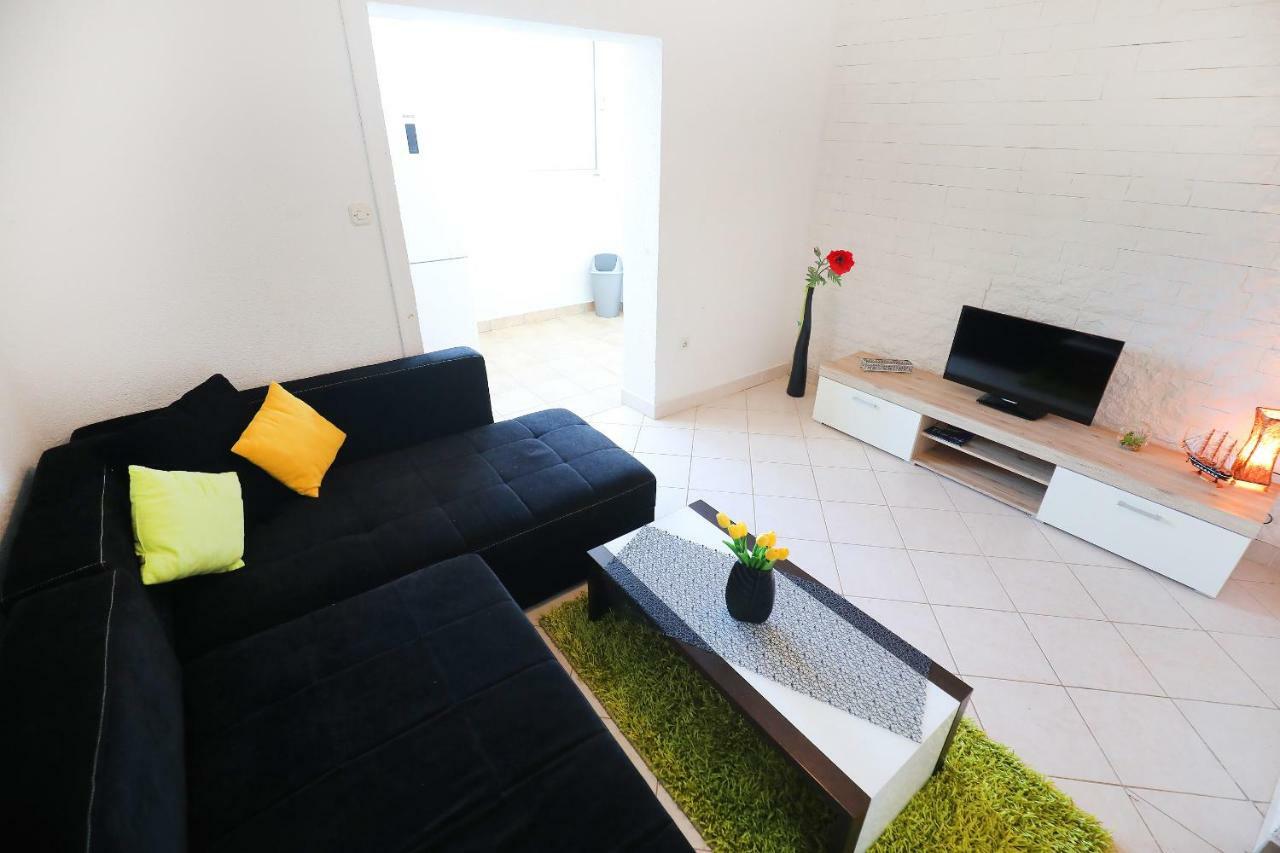Apartments Savar - Ilo Brbinj Ngoại thất bức ảnh