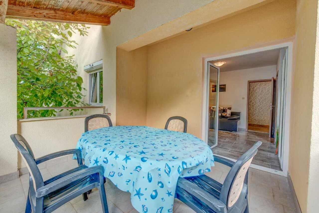 Apartments Savar - Ilo Brbinj Ngoại thất bức ảnh