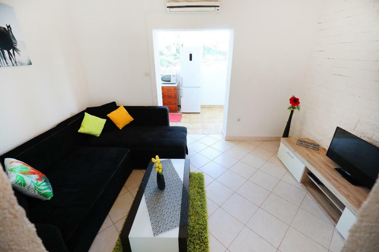 Apartments Savar - Ilo Brbinj Ngoại thất bức ảnh